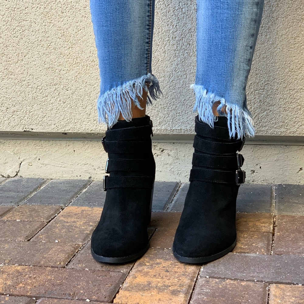 Black Triple Buckle Block Heel Ankle Booties - Picture 6 of 8